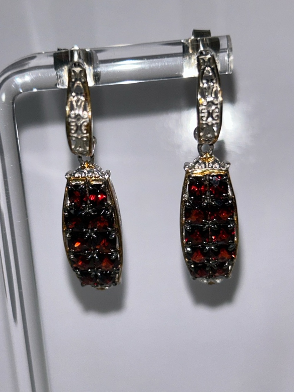 NWOT Gems En Vogue Sterling Palladium 18k Accents Genuine Red Garnet Earrings